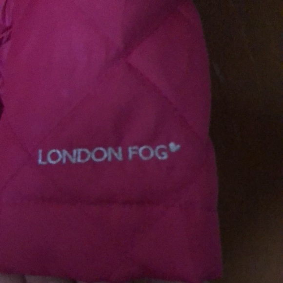 LONDON FOG BABY COAT SIZE 2 T! NEW WITHOUT TAGS ON IT! NEVER WORN! - Picture 2 of 4